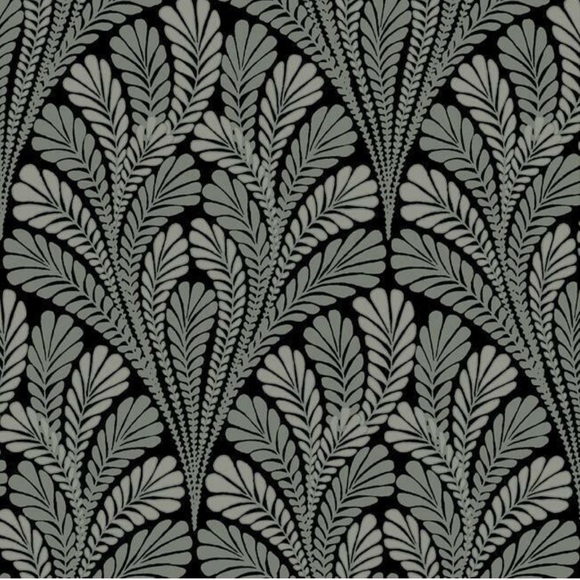 2 Double Rolls Shell Damask Wallpaper in Black / Glint #1 - Picture 1 of 8